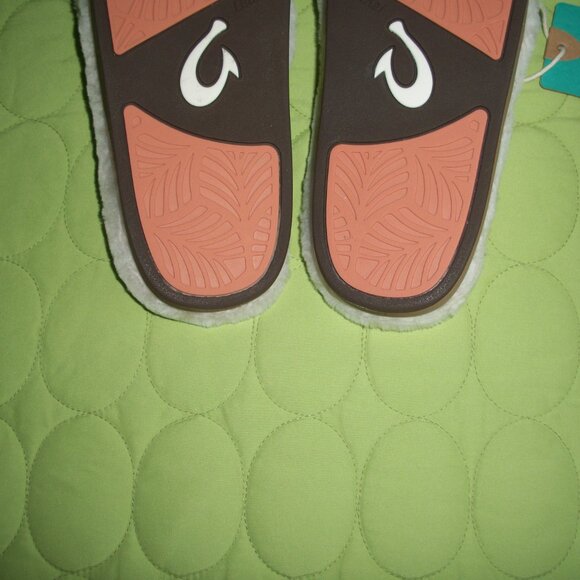 NWT OluKai Kipea Heu Flip Flop, Fluffy Shearling Foam Bed Thong Slippers/Sandals - Picture 11 of 12